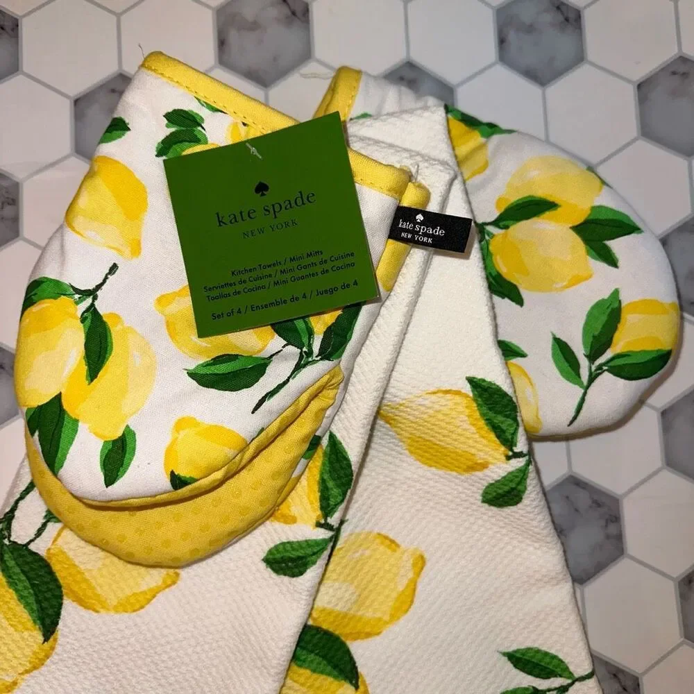 Kate Spade Yellow and White Lemon Pattern Kitchen Linen Set NWT
